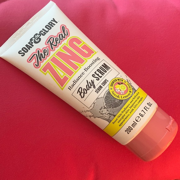 Makeup Nwt Soap And Glory The Real Zing Radiance Boosting Body Serum